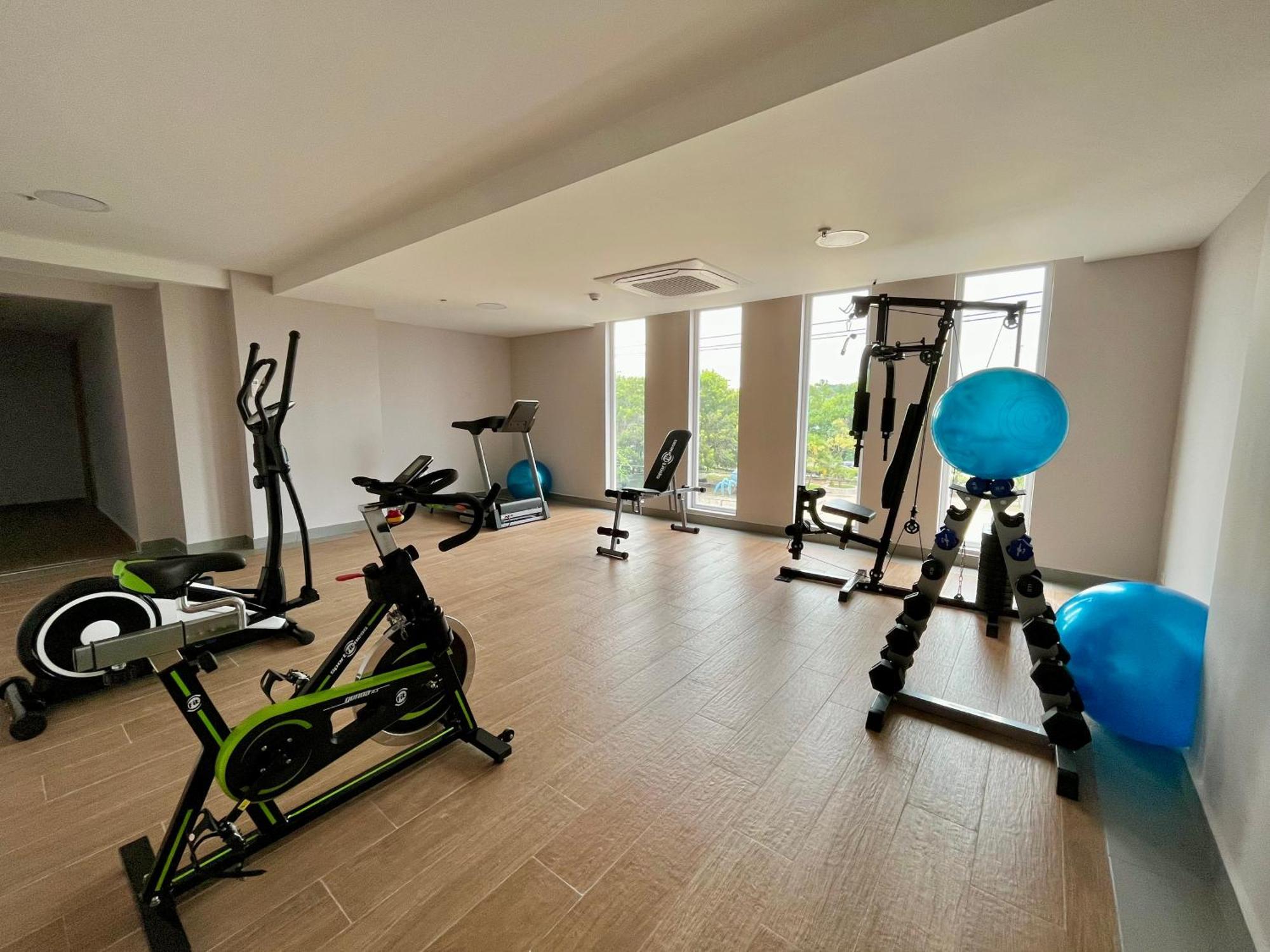 Готель Wyndham Garden Cartagena Екстер'єр фото